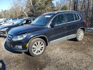 Volkswagen Tiguan S 2.0L 4 2015