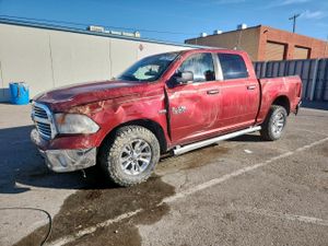 RAM 1500 SLT 5.7L 8 2014