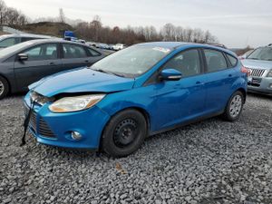 Ford Focus SE 2.0L 4 2012