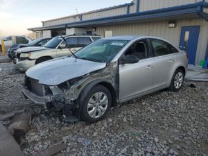 Chevrolet Cruze LS 1.8L 4 2015