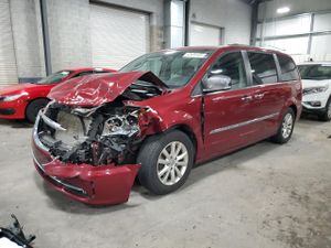 Chrysler Town & Country LIMITED PLATINUM 3.6L 6 2016