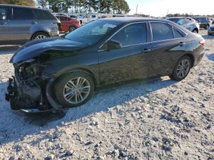 Toyota Camry LE 2.5L 4 2015