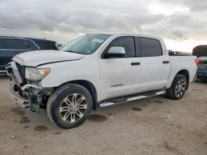 Toyota Tundra CREWMAX SR5 4.6L 8 2013