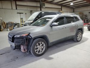 Jeep Cherokee LATITUDE 2.4L 4 2016