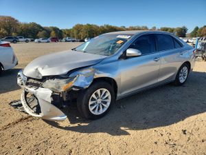 Toyota Camry LE 2.5L 4 2015