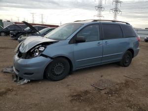 Toyota Sienna CE 3.5L 6 2009