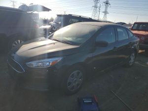 Ford Focus S 2.0L 4 2015