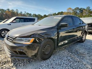 Volkswagen Jetta BASE 2 L 4 2015