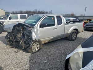 Nissan Frontier S 2.5L 4 2014