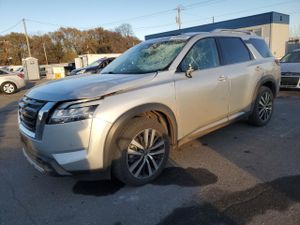 Nissan Pathfinder PLATINUM 3.5L 6 2023