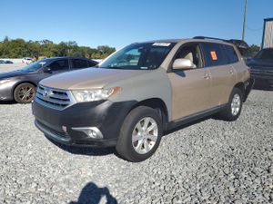 Toyota Highlander BASE 2.7L 4 2012