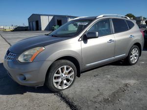 Nissan Rogue S 2.5L 4 2011