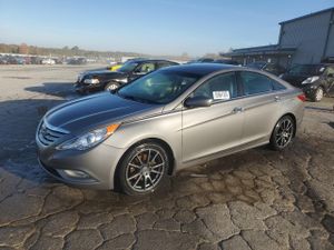Hyundai Sonata SE 2.4L 4 2012