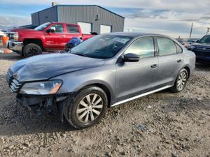 Volkswagen Passat S 1.8L 4 2015
