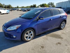 Ford Focus SE 2.0L 4 2012