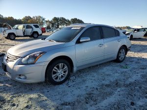 Nissan Altima BASE 2.5L 4 2010