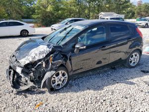 Ford Fiesta SE 1.6L 4 2014