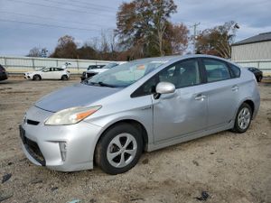Toyota Prius 1.8L 4 2013