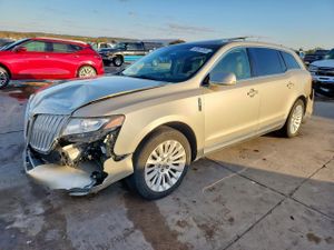 Lincoln MKT 3.7L 6 2011