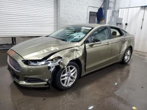 Ford Fusion SE 2.5L 4 2013