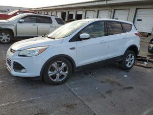 Ford Escape SE 2.0L 4 2015