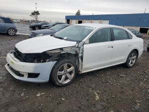 Volkswagen Passat SE 2.5L 5 2012