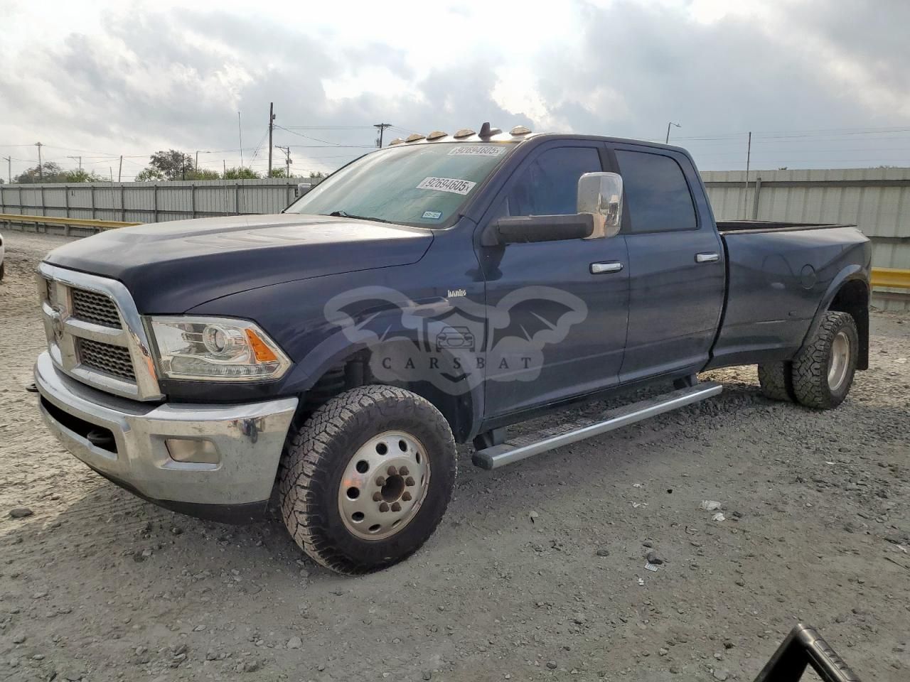 RAM 3500 LARAMIE 6.7L 6 2013