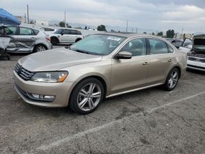 Volkswagen Passat SE 1.8L 4 2015
