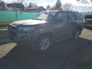 Toyota 4Runner SR5 4.0L 6 2015