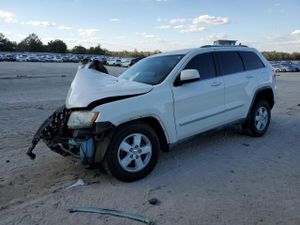 Jeep Grand Cherokee LAREDO 3.6L 6 2011