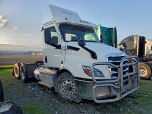 Freightliner Cascadia 12.8L 6 2020
