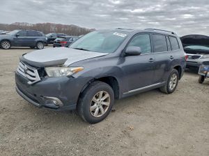 Toyota Highlander BASE 3.5L 6 2013