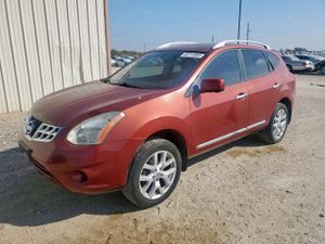 Nissan Rogue S 2.5L 4 2013