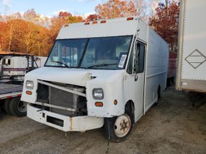 Freightliner Business Class M2 M LINE WALK-IN VAN 6.7L 6 2007
