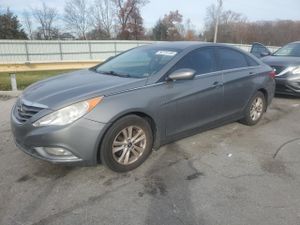 Hyundai Sonata GLS 2.4L 4 2013