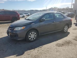 Toyota Corolla BASE 1.8L 4 2011