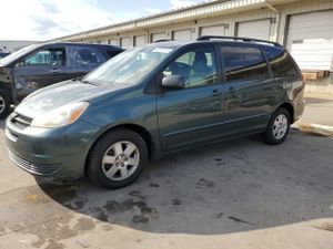 Toyota Sienna CE 3.3L 6 2004