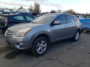 Nissan Rogue S 2.5L 4 2013