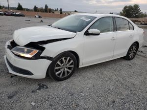 Volkswagen Jetta SE 1.8L 4 2014