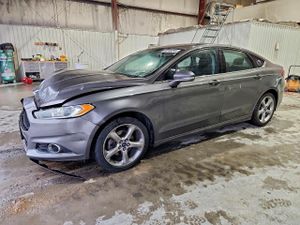 Ford Fusion SE 2.5L 4 2014