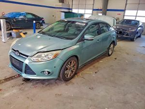 Ford Focus SEL 2.0L 4 2012
