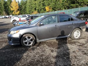 Toyota Corolla BASE 1.8L 4 2011