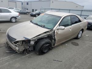 Toyota Camry LE 2.4L 4 2004