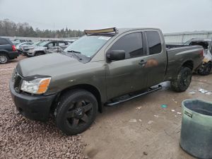 Nissan Titan XE 5.6L 8 2005