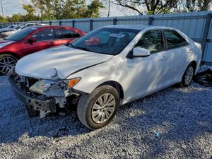 Toyota Camry L 2.5L 4 2014