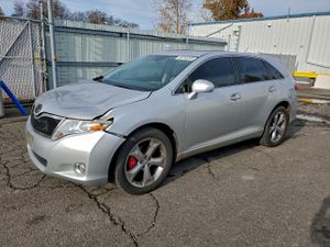 Toyota Venza LE 3.5L 6 2012