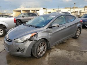 Hyundai Elantra GLS 1.8L 4 2013
