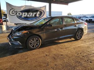 Hyundai Sonata SE 2.4L 4 2015