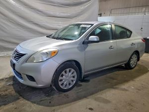 Nissan Versa S 1.6L 4 2012