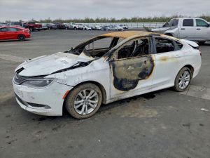 Chrysler 200 LIMITED 2.4L 4 2015